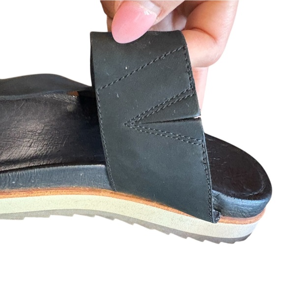 Merrell Juno black leather Wrap Sandals size 10 preloved excellent condition - Picture 6 of 9